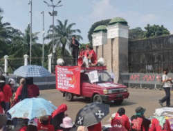 Ribuan Buruh Padati DPR di Hari Buruh Internasional 2025, Polisi Siapkan 13.252 Personel