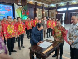 Pengukuhan Dewan dan Pelantikan Pengurus PSMTI Kalbar Digelar di Pendopo Gubernur