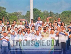 Bupati Bengkayang Lepas Kontingen TP PKK ke Rakerda dan HKG ke-53 di Landak