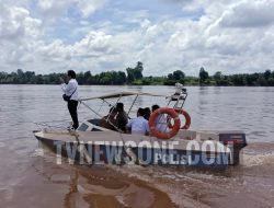 Polres Sekadau Pastikan Tidak Ada Aktivitas PETI Satreskrim Lakukan Patroli Sungai Kapuas