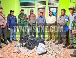 Petugas Gabungan Sita Lima Kantong Besar Miras di Acara Hiburan Musik Desa Riam Panjang
