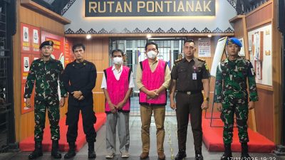 Kejati Kalbar Tahan Dua Tersangka Dugaan Korupsi Dana Hibah Pembangunan SMA Mujahidin