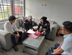 Penyerahan Tersangka dan Barang Bukti (Tahap II) tersangka Ricky Sandy (RS)