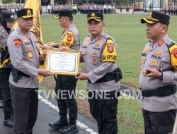 Kapolres Melawi Terima Penghargaan dari Kapolda Kalbar, Polres Melawi Raih Juara 2 Program Pemanfaatan Lahan Produktif
