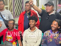 Tangkap Pekerja Peti, Ribuan warga Kepung malpolres Sintang