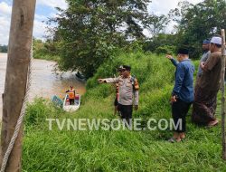 Remaja 14 Tahun Dilaporkan Hilang Diduga Tenggelam di Sungai Pinoh, Polisi dan Warga Lakukan Pencarian