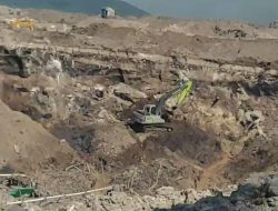 Aktivitas PETI Skala Besar di Sungai Raya Kepulauan Bengkayang Rusak Lingkungan, Diduga Libatkan Cukong