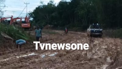 Rusak Parah : Warga Keritik Bupati Melawi Kurang Pekah