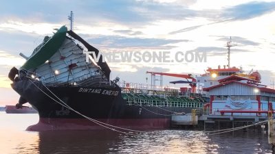 Insiden Ledakan Kapal Tanker “Bintang Energi” Milik Pertamina Guncang Dermaga Depot Pertamina Pontianak, Tiga Orang Terluka