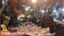 Sempat Naik, Harga Daging Ayam di Pasar Flamboyan Kini Turun 