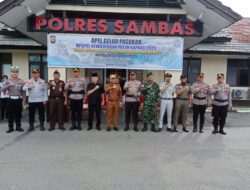 Patuh Kapuas 2025 Polres Sambas, Wakili Dandim Pasi Ops Kodim 1208/Sambas Hadiri Gelar Pasukan