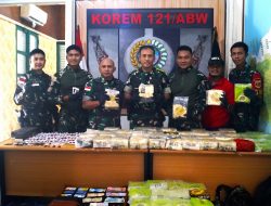 Gagalkan Penyelundupan 63 Kg Sabu di Perbatasan, Satgas Yonarhanud 1/PBC Serahkan Barang Bukti ke Dankolakopsrem 121/Abw