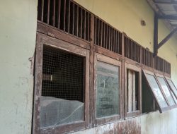 Terabaikan…?!,  SDN 06 Perbatasan RI–Malaysia rusak parah