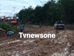 Rusak Parah : Warga Keritik Bupati Melawi Kurang Pekah