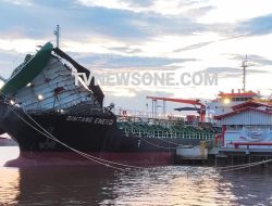Insiden Ledakan Kapal Tanker “Bintang Energi” Milik Pertamina Guncang Dermaga Depot Pertamina Pontianak, Tiga Orang Terluka