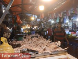 Sempat Naik, Harga Daging Ayam di Pasar Flamboyan Kini Turun 